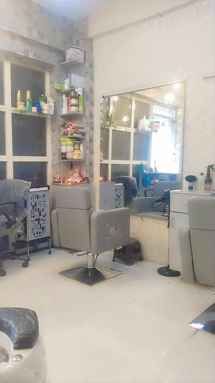  Natural beauty salon slider image